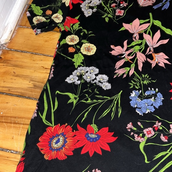 Zara size medium black floral tunic top - Picture 2 of 4